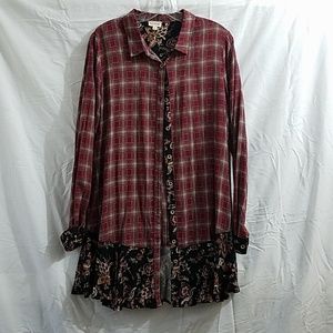 Button down, long sleeve plaid tunic